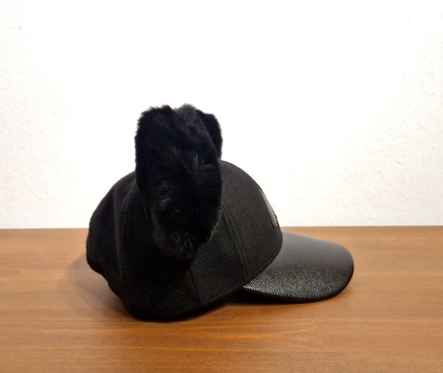 Cappellino Disney velluto nero con orecchie