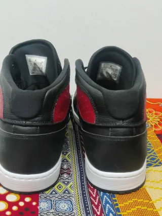 bambas s Jordan Negras y Rojas