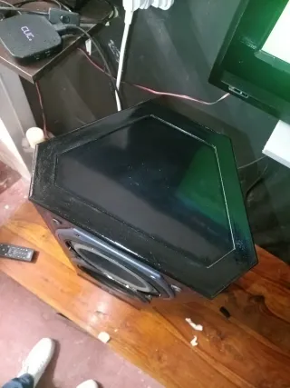 Altavoces Tannoy Negros