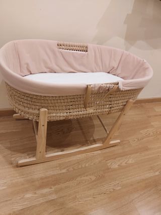 Moisés para bebé de mimbre