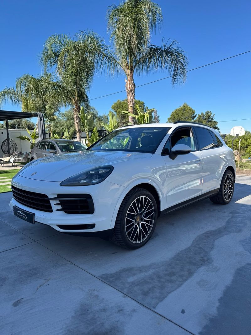 Porsche Cayenne 2019 - foto 1