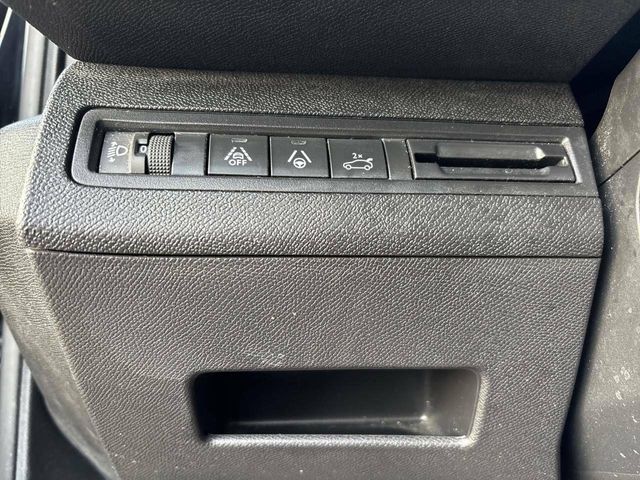 Peugeot 5008 1.5 BlueHDi 96kW S&S EAT8 Roadtrip