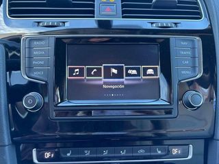 Volkswagen Golf 1.6 TDI 105cv BMT DSG Sport