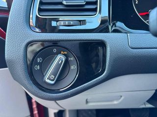 Volkswagen Golf 1.6 TDI 105cv BMT DSG Sport