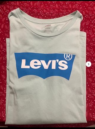 Cazadora Zara Naranja Talla XL Camiseta Levis Azul