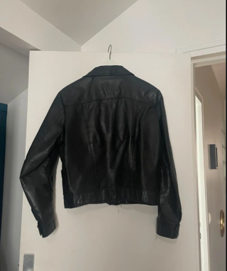Chaqueta cuero cropped negra