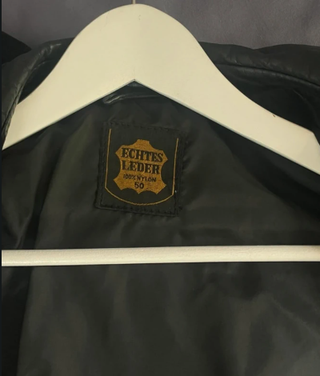 Chaqueta cuero cropped negra