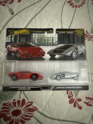 Hot Wheels Lamborghini Countach y Lancia Stratos