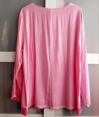 Blusa rosa com botões e renda T.U. MADE IN ITALY