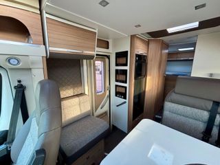 Alquiler autocaravana / caravana Adria Matrix 2020
