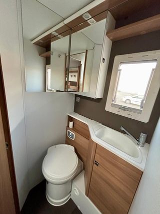 Alquiler autocaravana / caravana Adria Matrix 2020