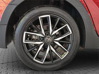 TOYOTA Corolla 5P TREK 180H e-CVT