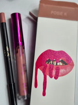 Set Kylie Cosmetics Posie K