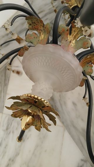 Lampadario floreale in vetro e oro zecchino