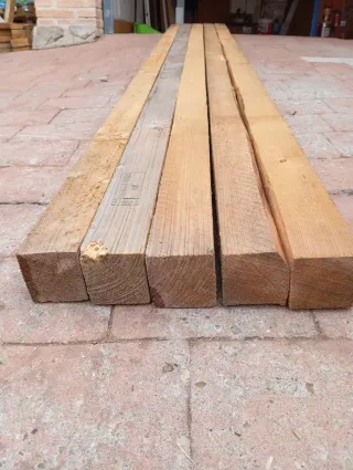 Vigas, listones. Tablónes. Palets. tablas de mader