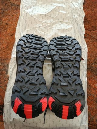 Scarpe da ginnastica unisex  nere taglia 38