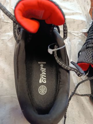 Scarpe da ginnastica unisex  nere taglia 38