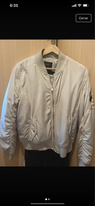 Chaqueta bomber corta Bershka beige Talla M