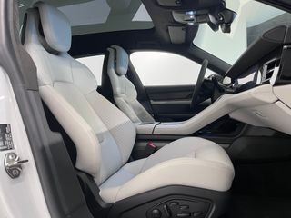 Porsche Taycan Turbo S Cross Turismo 761cv