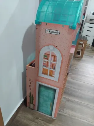 Casa de muñecas con accesorios