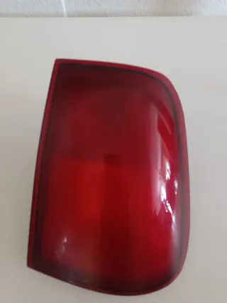 Piloto Trasero Dcho Nissan Terrano 2