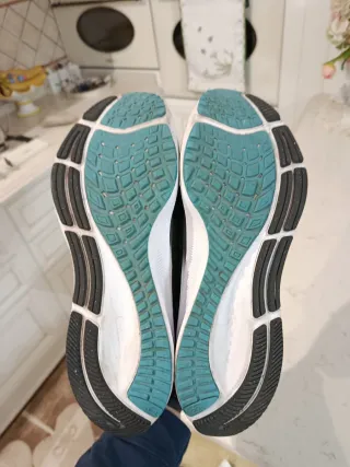 Nike Pegasus 37 Uomo Nero/Blu