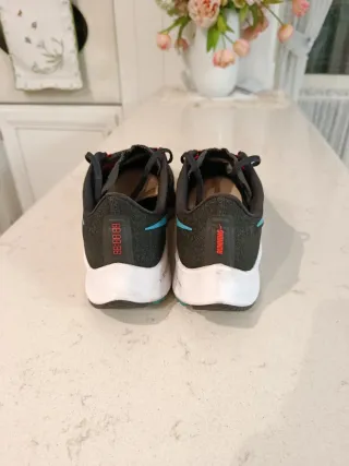 Nike Pegasus 37 Uomo Nero/Blu