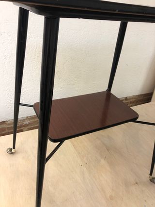 Mesa auxiliar vintage metal y madera