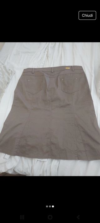 Gonna Carla Ferroni marrone