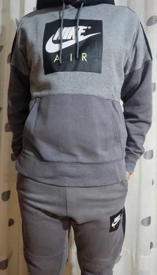 Chandal Nike Gris y Negro