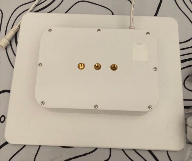 Câmera Exterior com Painel Solar