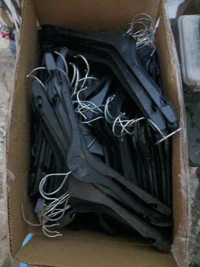 Lote 200 Perchas Plástico Negras