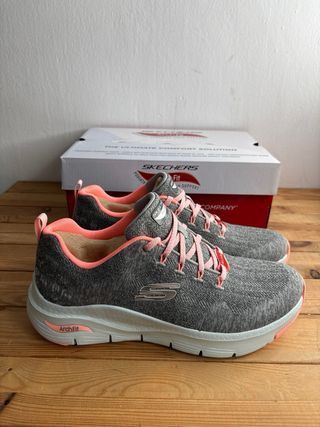 Skechers Oxford Mujer Gris y Rosa