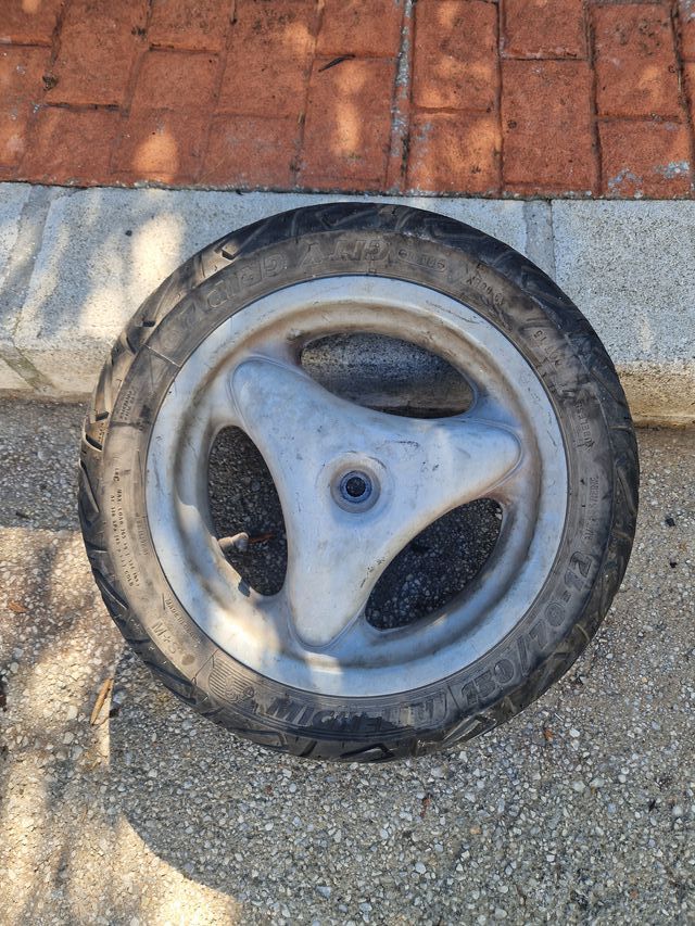 Rueda trasera Michelin City Grip 2 130/70-12