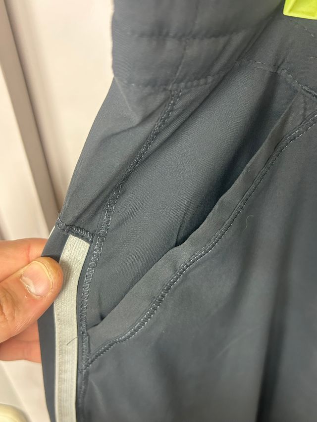 Pantaloni Adidas Climalite a righe bianche