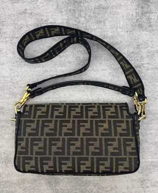 Borsa Fendi Baguette nera e marrone