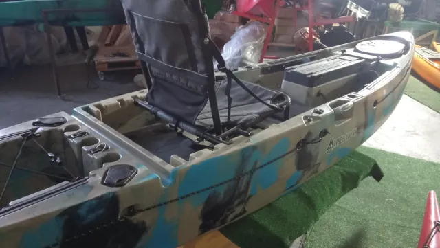 Kayak de pesca alto segmento