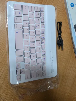 Teclado Inalámbrico Rosa y Blanco