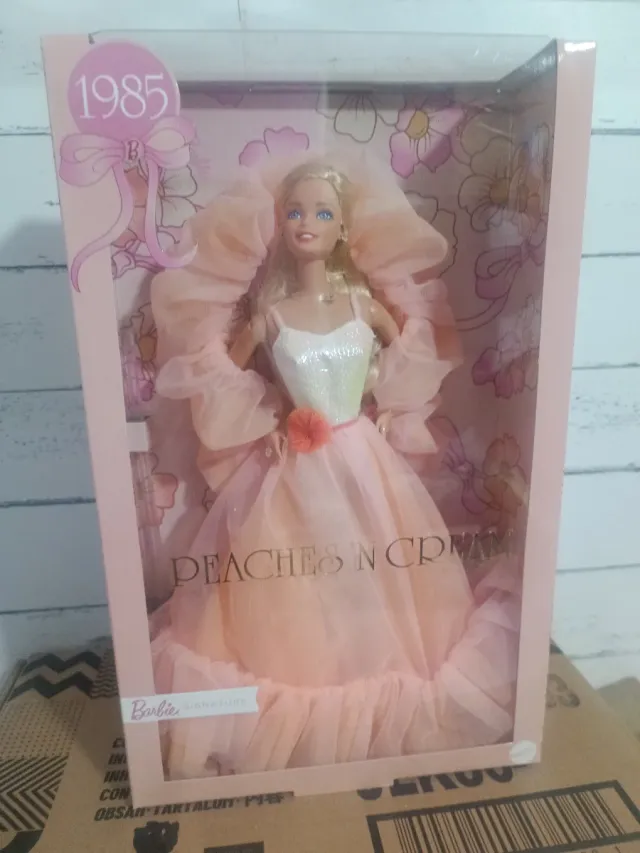Barbie Peaches 'n Cream 1985