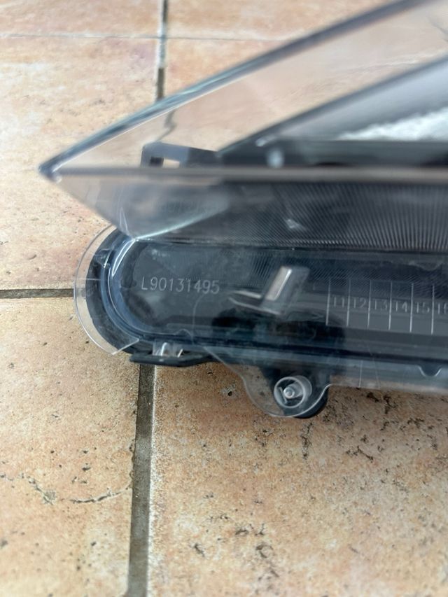 Faro Izquierdo Nissan Juke