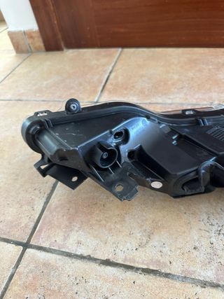Faro Izquierdo Nissan Juke