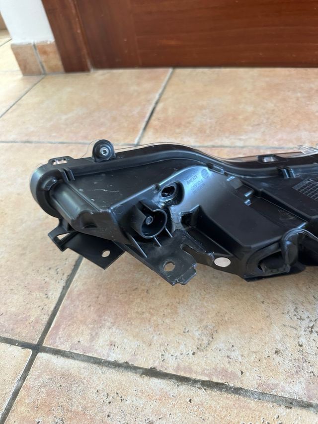 Faro Izquierdo Nissan Juke