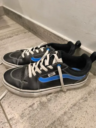 Zapatillas Vans de cuero negro y azul