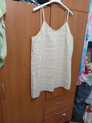 Vestido L crema estampado flores