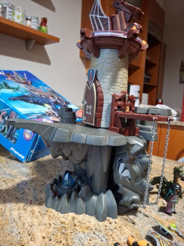 Castillo Playmobil Dragón y Figuras
