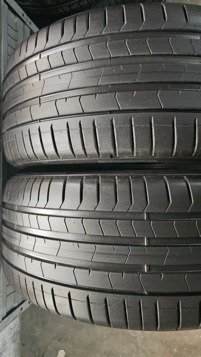 Neumáticos 275 35 22 Pirelli seminuevos