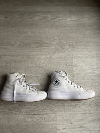 Converse Chuck Taylor Talla 39 Blancas
