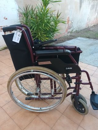 Silla de ruedas plegable