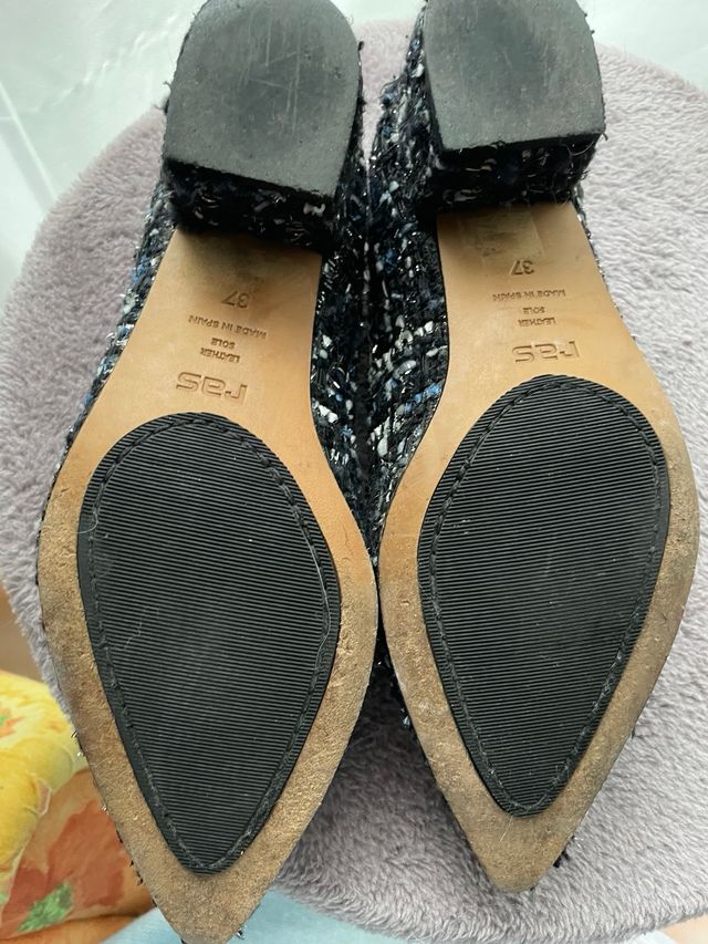 Sapato Ras preto e prata com strass