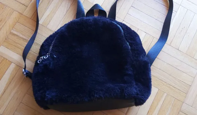 Zainetto ecopelliccia nero